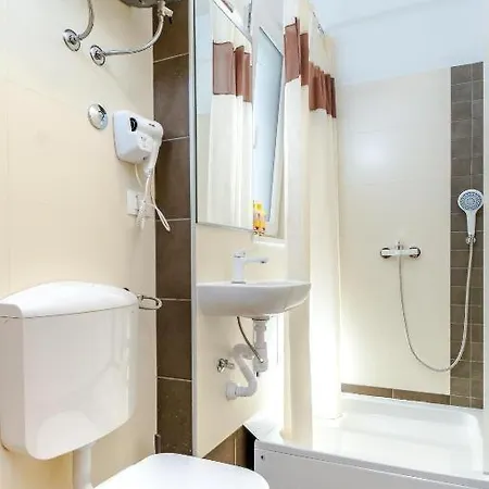 Yoe Apartman *